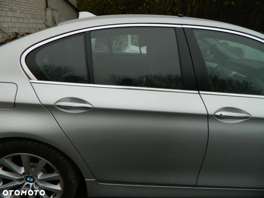 BMW F10 SEDAN N53B30A 354/7 TITANSILBER NA CZĘŚCI - 32