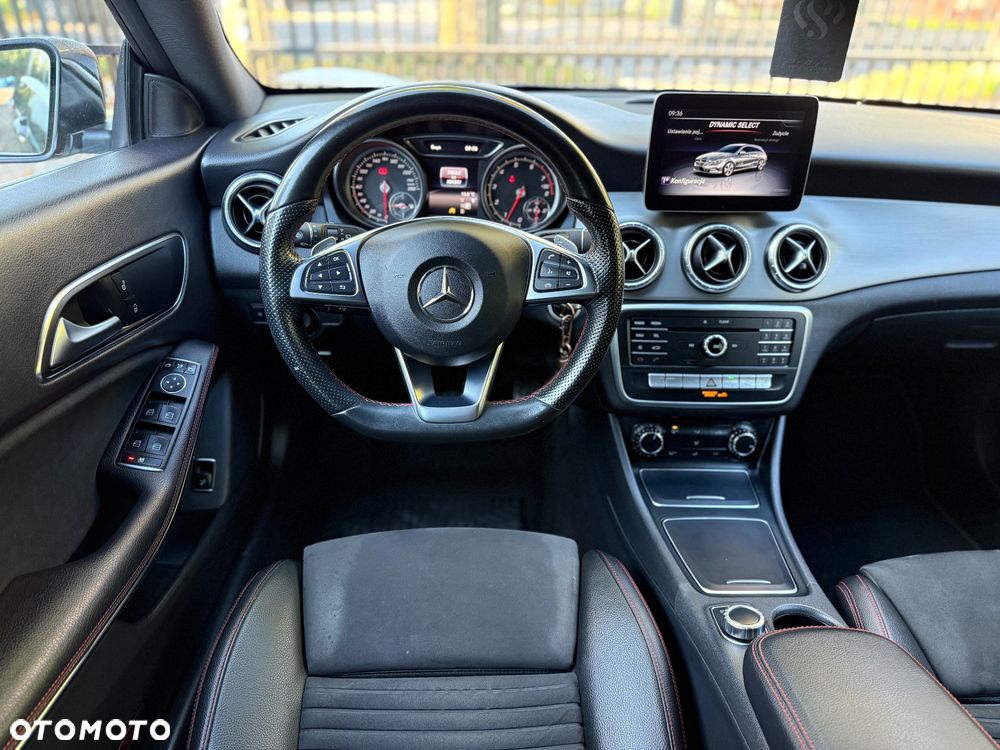 Mercedes-Benz CLA 180 7G-DCT AMG Line - 27