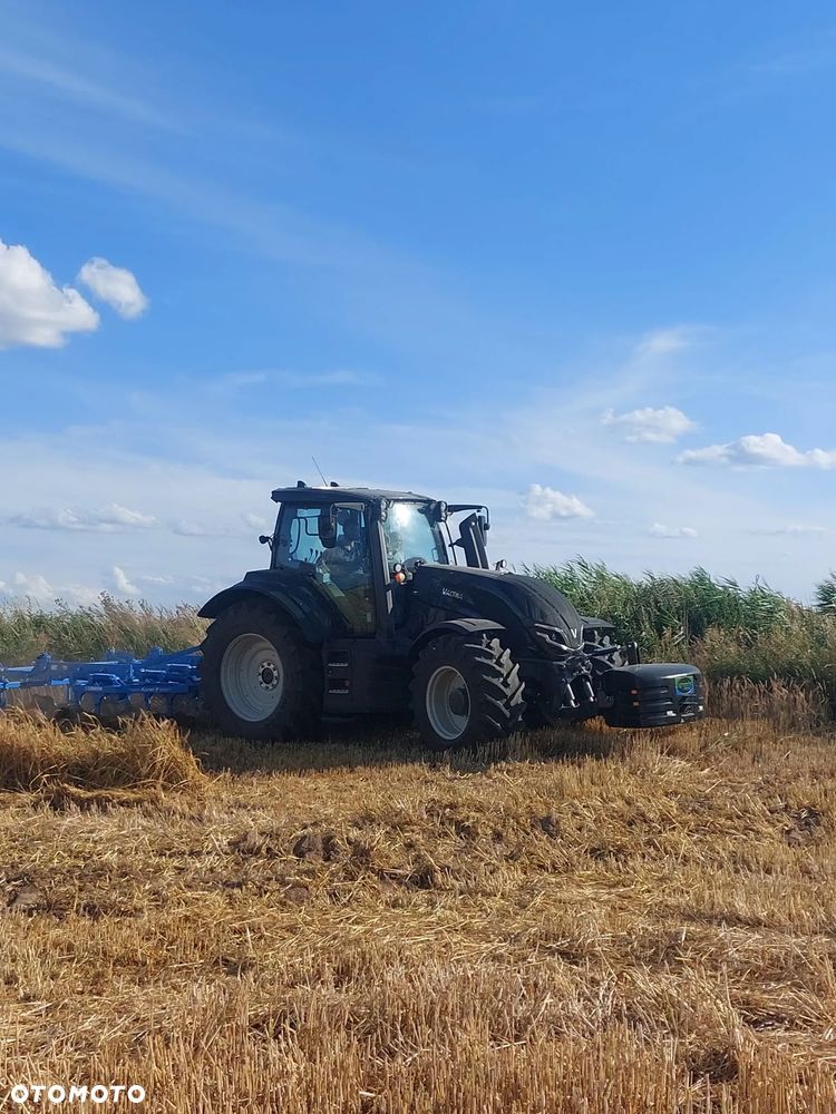 Valtra T145A - 4