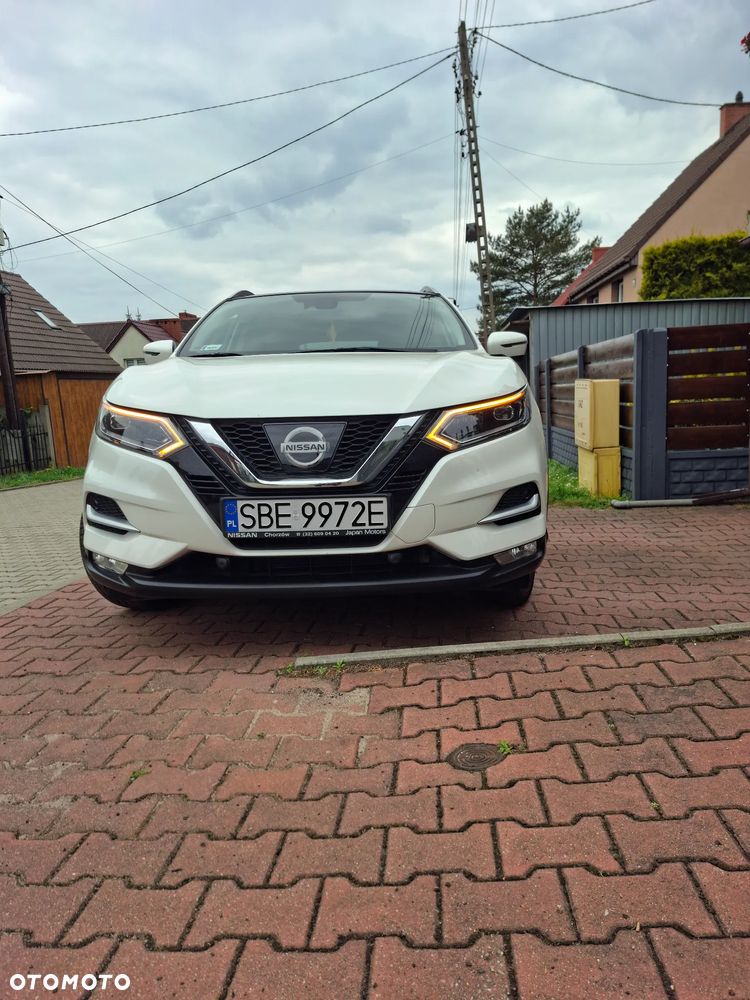 Nissan Qashqai 1.2 DIG-T N-Connecta - 1