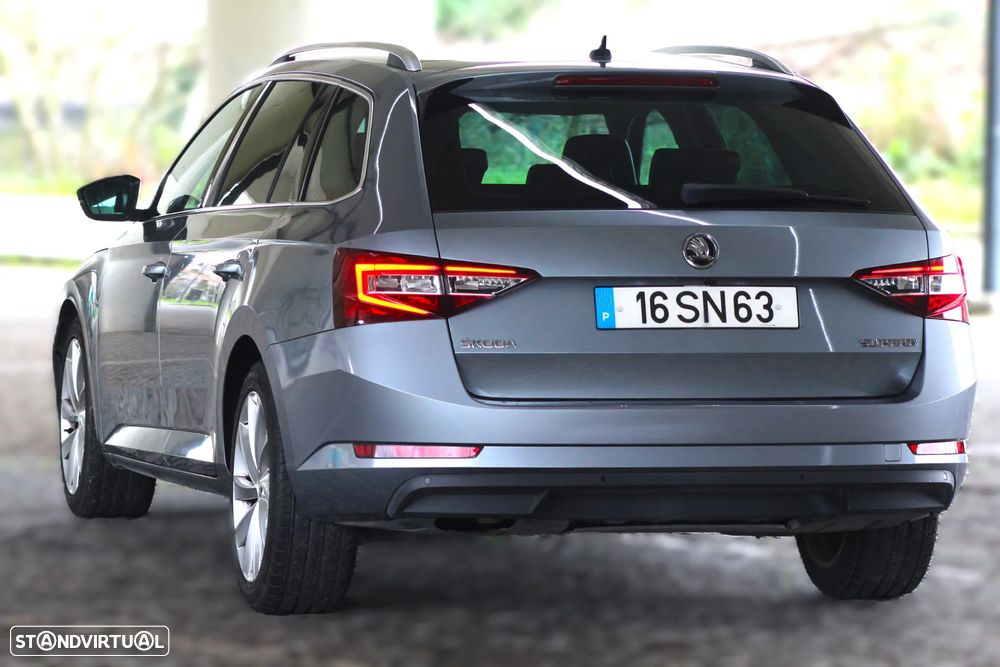 Skoda Superb Break 1.6 TDI Style DSG - 11