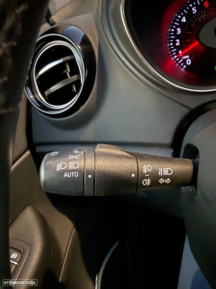 Renault Captur TCe 130 GPF INTENS - 26