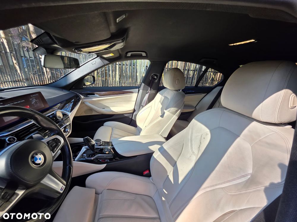 BMW Seria 5 520d xDrive M Sport sport - 11