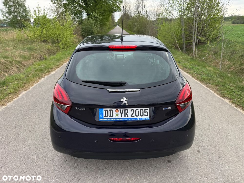 Peugeot 208 - 5