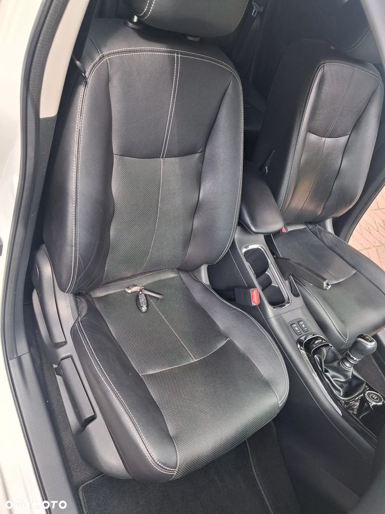 Nissan Pulsar 1.6 DIG-T Tekna - 11