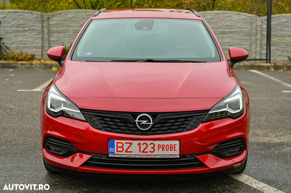 Opel Astra Sports Tourer 1.2 Turbo Elegance - 2