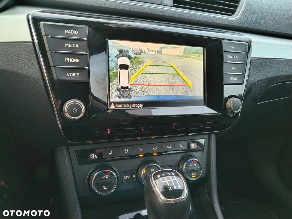 Skoda Superb 1.6 TDI Ambition - 17