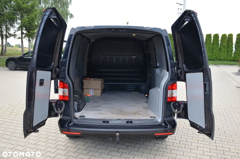 Volkswagen Transporter T5 - 22