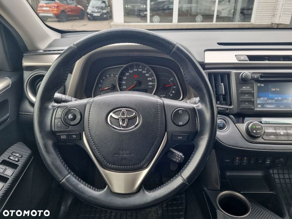 Toyota RAV4 - 18