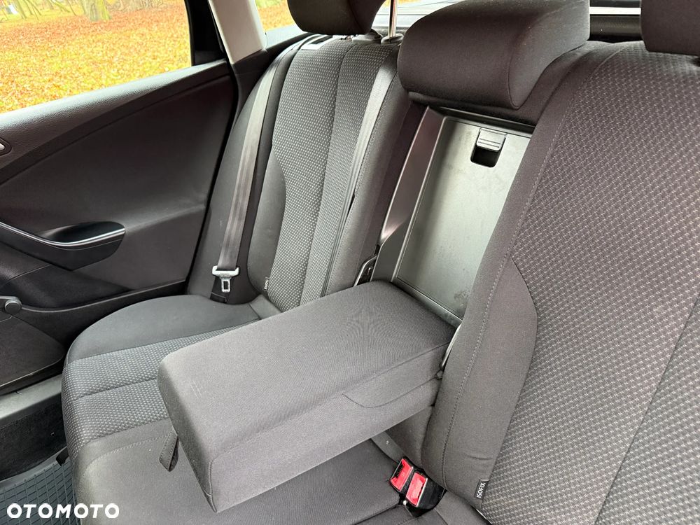 Volkswagen Passat Variant 2.0 TDI Trendline - 22