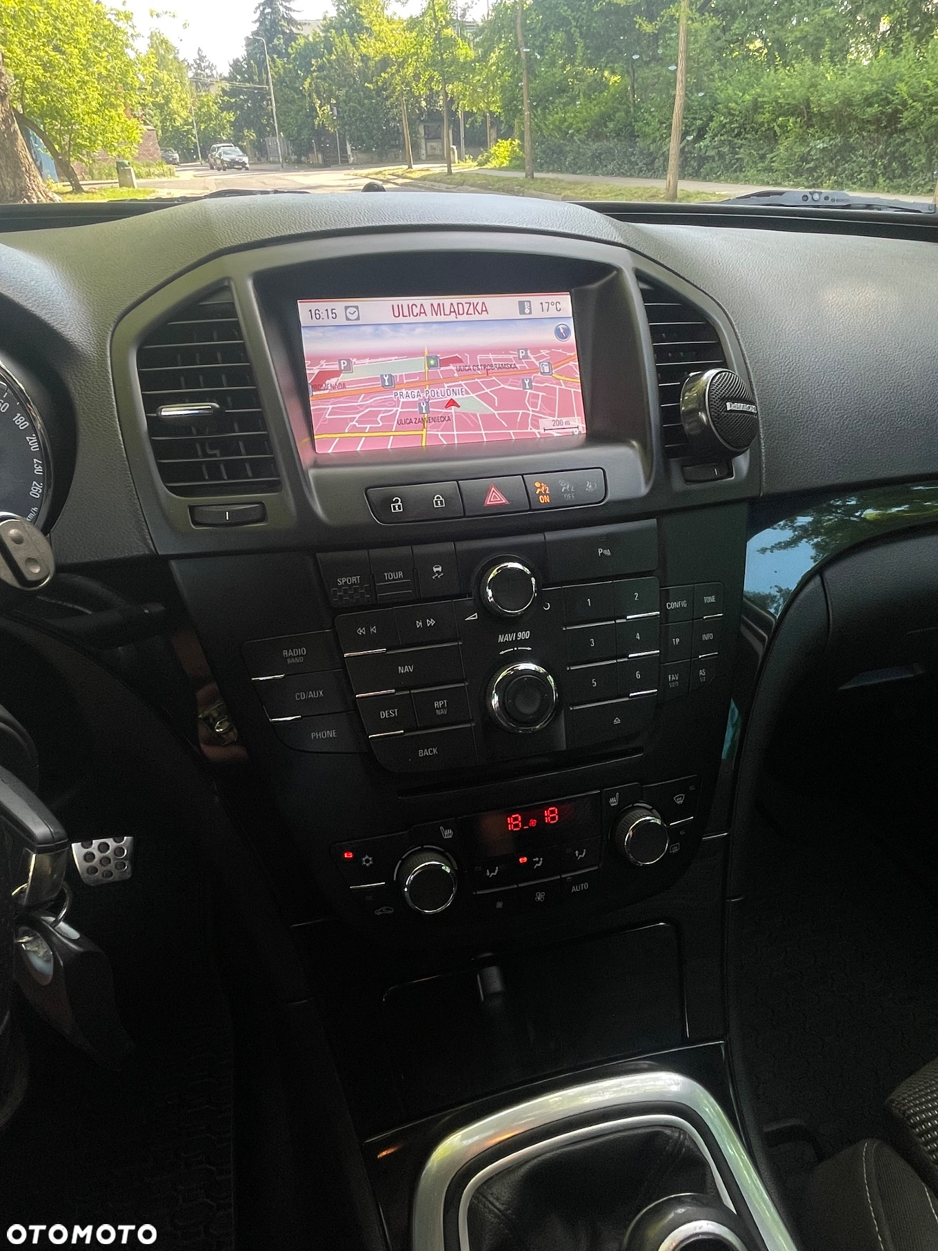 Opel Insignia 2.0 T Sport 4x4 - 17