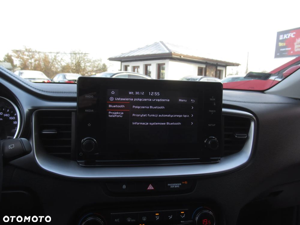 Kia Ceed 1.5 T-GDI M - 22