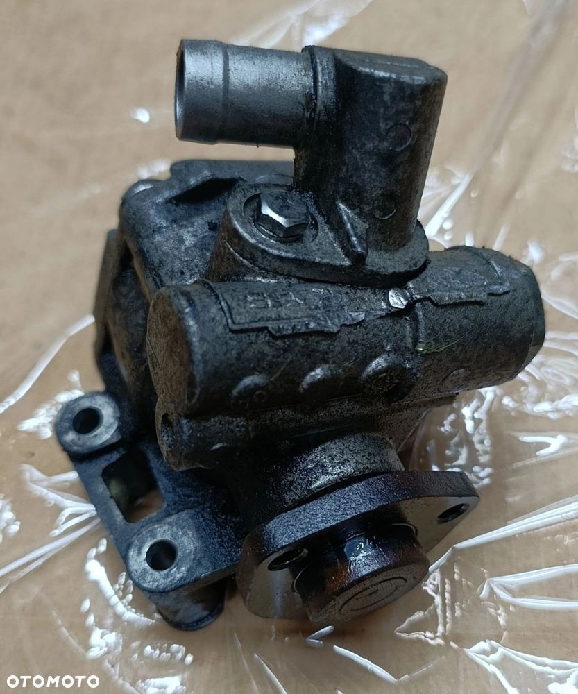 W203 pompa wspomagania 2,2CDI C klasa Mercedes A 004 466 13 01 - 1
