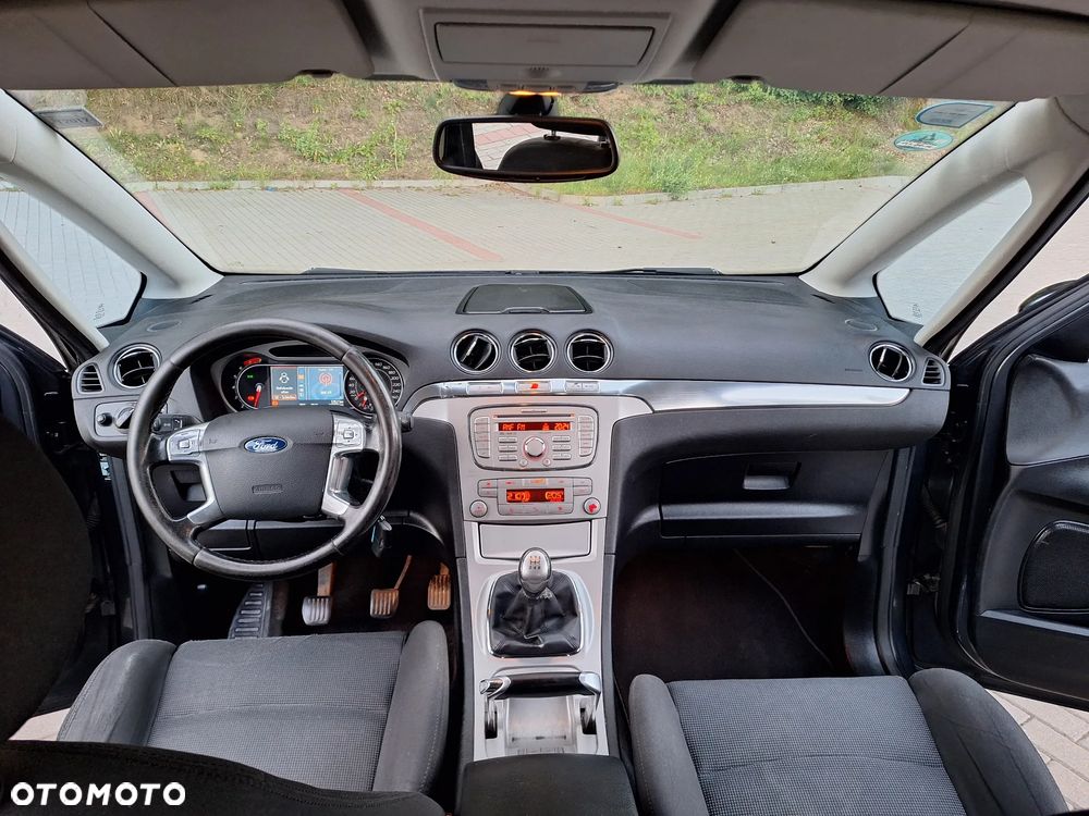 Ford S-Max 2.0 Viva Titanium - 37