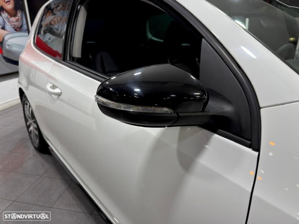 VW Golf 2.0 TDi Confortline - 30