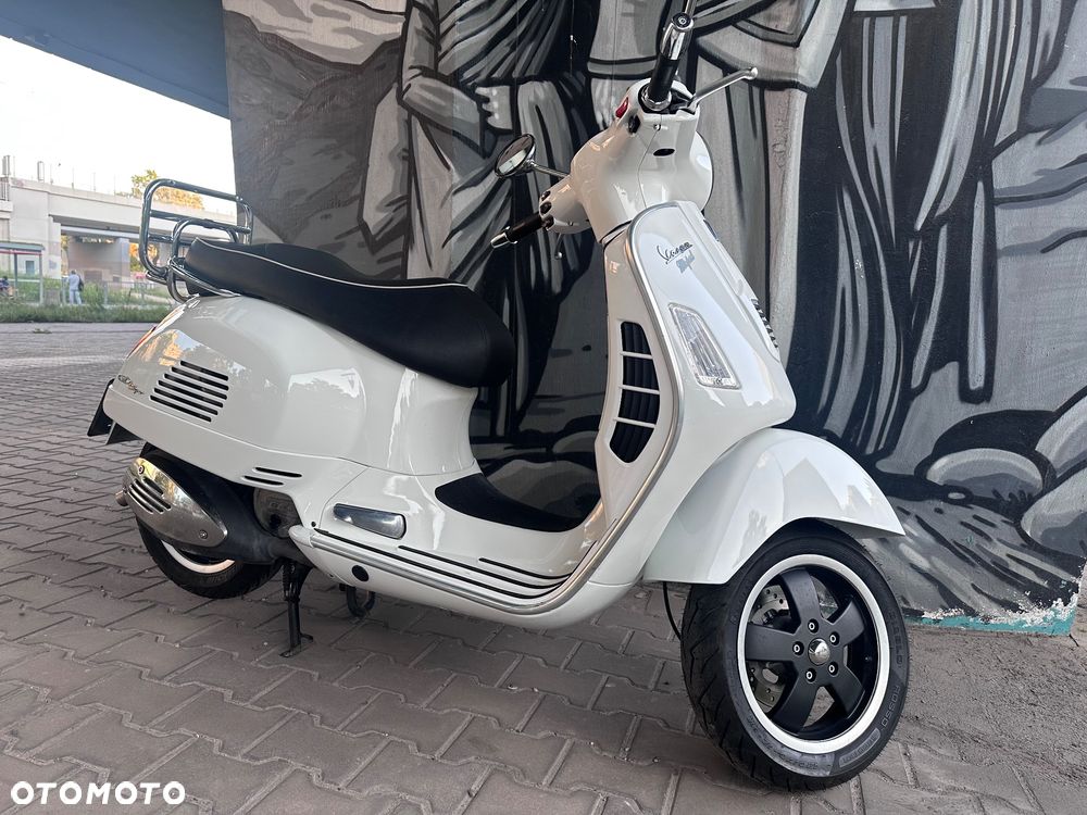 Vespa GTS - 4