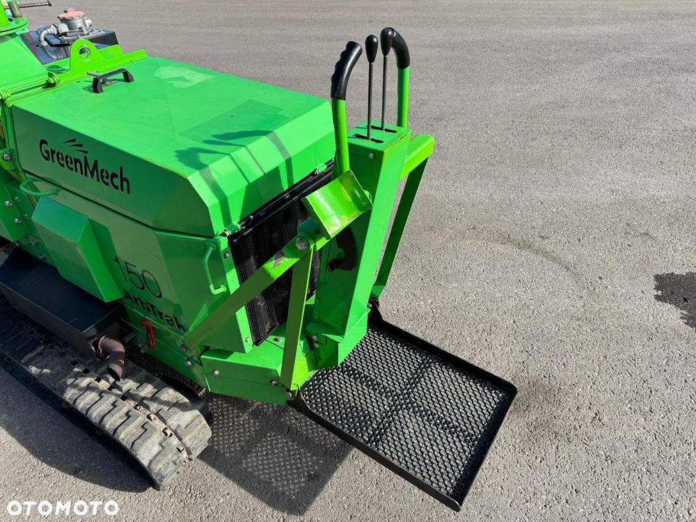 Rębak Rozdrabniarka do gałęzi GreenMech Arbtrak 150-35 Układ Gąsienicowy 2015 Rok - 9