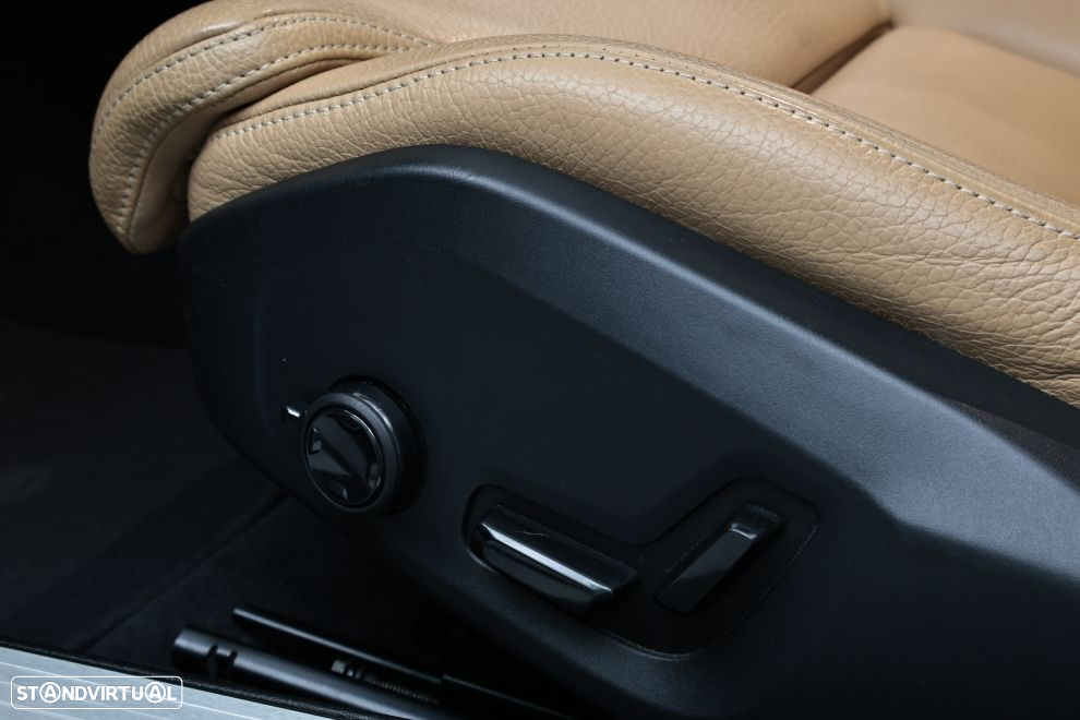 Volvo V60 2.0 D4 Momentum Geartronic - 18