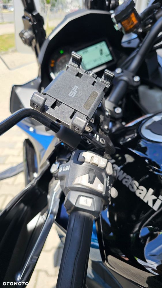 Kawasaki Versys 1000 - 9