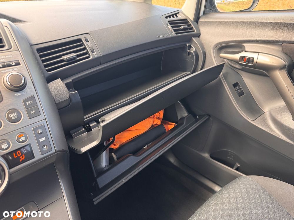 Toyota Verso 1.6 7-Sitzer Life - 38