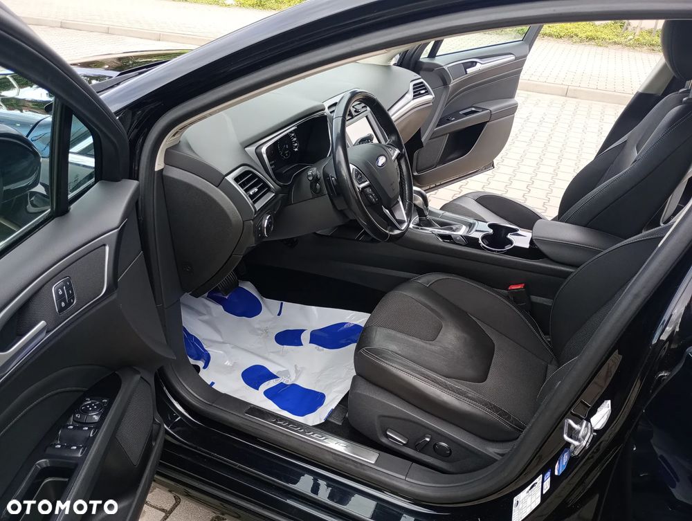 Ford Mondeo 2.0 TDCi Titanium PowerShift - 23