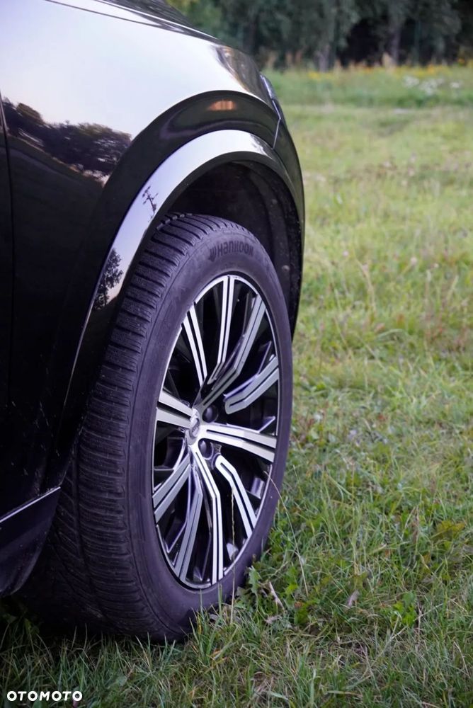 Volvo XC 90 B5 D AWD Ultimate Dark 7os - 4