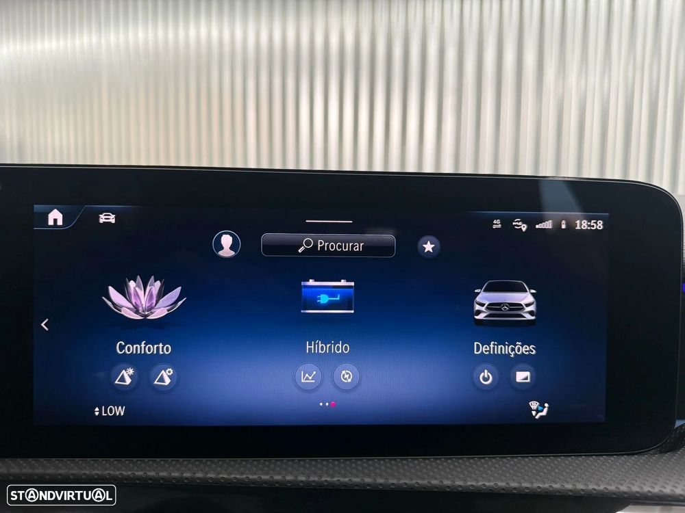 Mercedes-Benz A 250 e AMG Line - 22