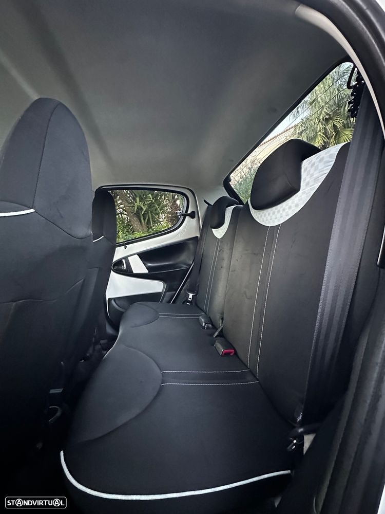 Citroën C1 VTi Shine - 17