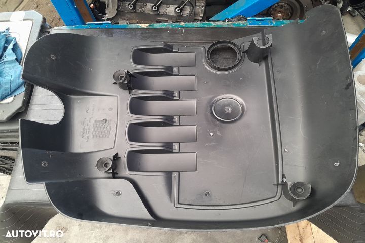 Capac motor 070103926A 070103926A Volkswagen VW Touareg generatia 1 7 - 2