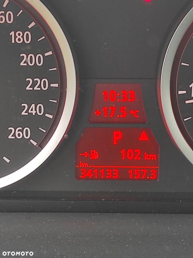 BMW Seria 5 525xi - 17