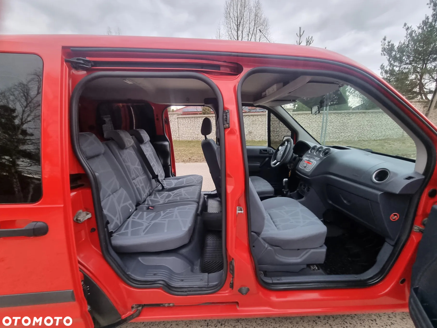 Ford Transit Connect - 28