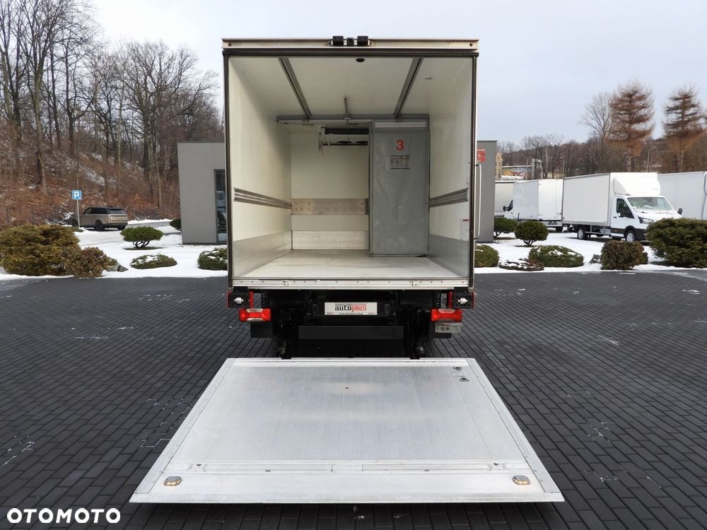 Iveco DAILY 72C18 CHŁODNIA KONTENER -10*C WINDA 9 PALET ZASILANIE 230V TEMPOMAT NAWIGACJA PNEUMATYKA AUTOMAT HI-MATIC BLIŹNIACZE KOŁA KLIMATYZACJA  180KM - 12