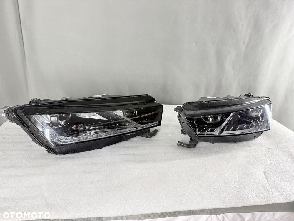 Reflektor lampa prawa lewa  Skoda Octavia IV  Mk4 5E4941015A 5E491016B - 1