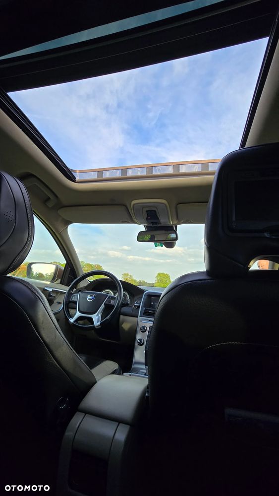 Volvo XC 60 D5 AWD Summum - 11