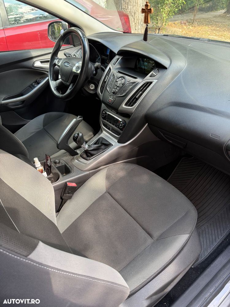 Ford Focus 1.6 TDCi DPF Trend - 5