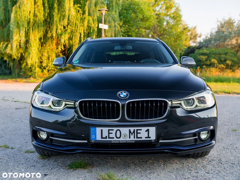BMW Seria 3 318d Sport Line - 9