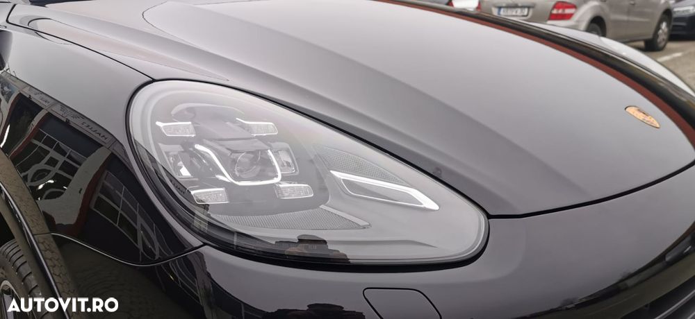 Porsche Cayenne - 5