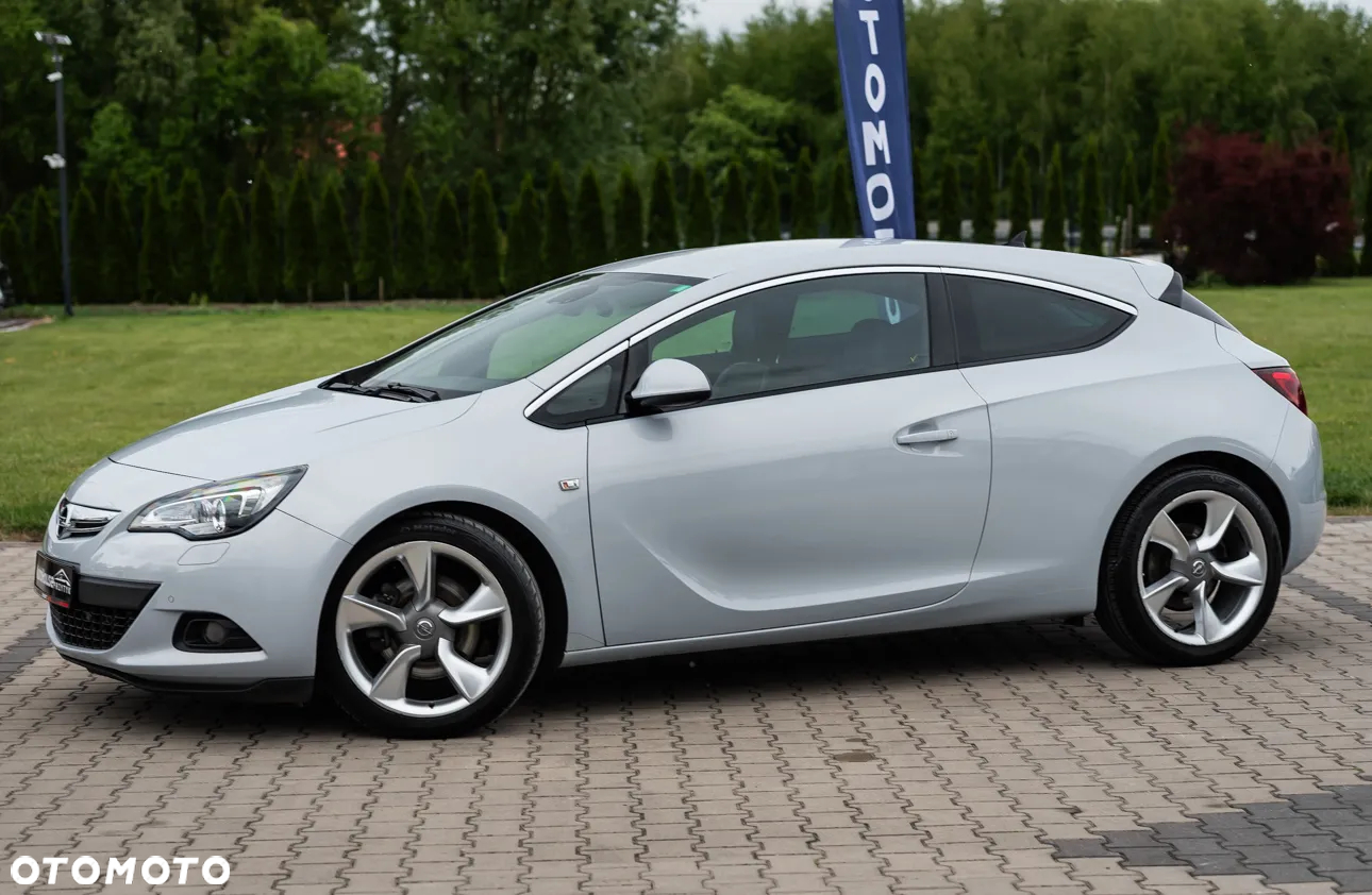 Opel Astra GTC 1.4 Turbo - 15