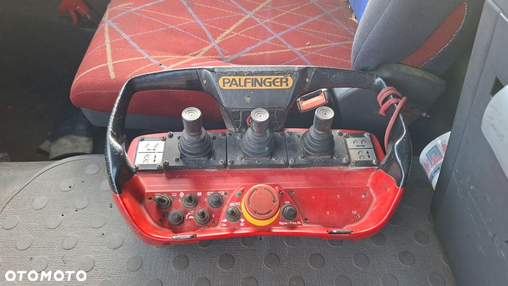 Iveco Stralis 400 6X2 + Hr - 28