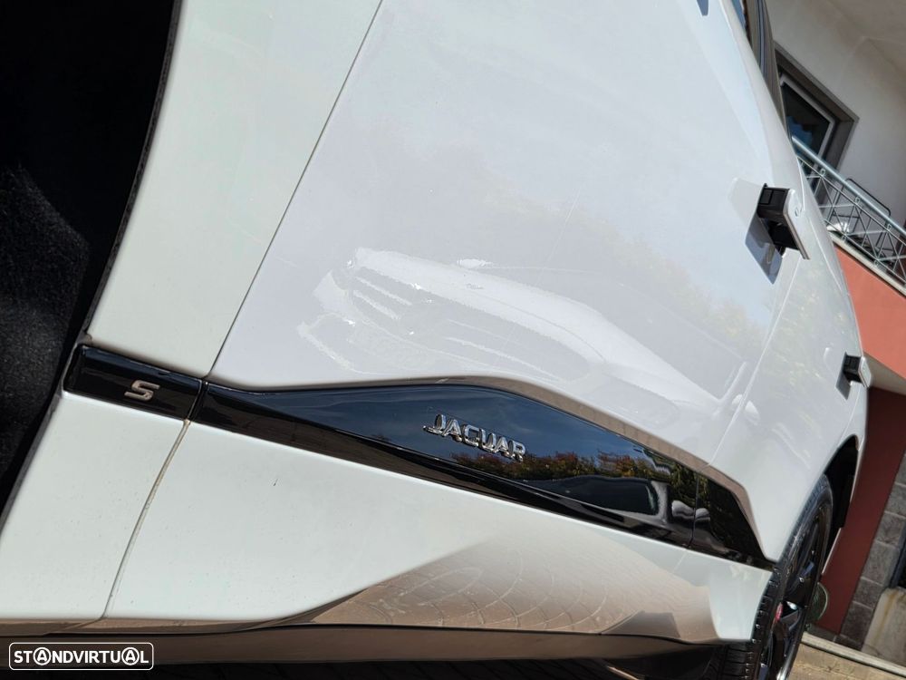 Jaguar I-Pace EV400 R-Dynamic SE AWD - 5