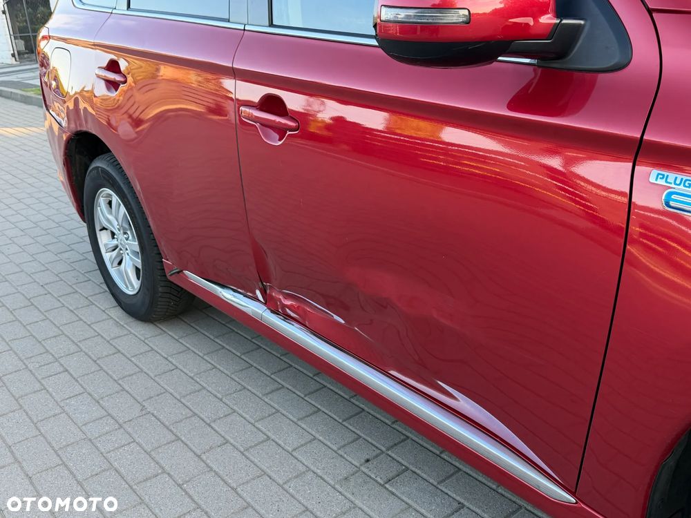 Mitsubishi Outlander Intense + - 31