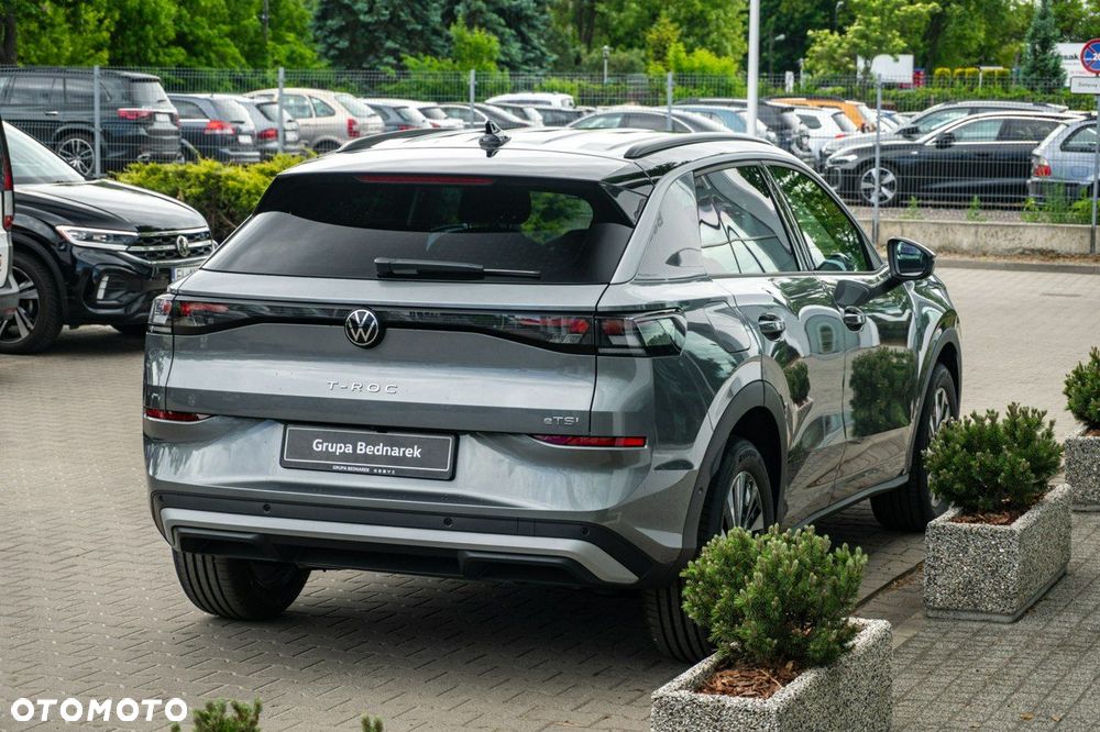 Volkswagen T-Roc - 9