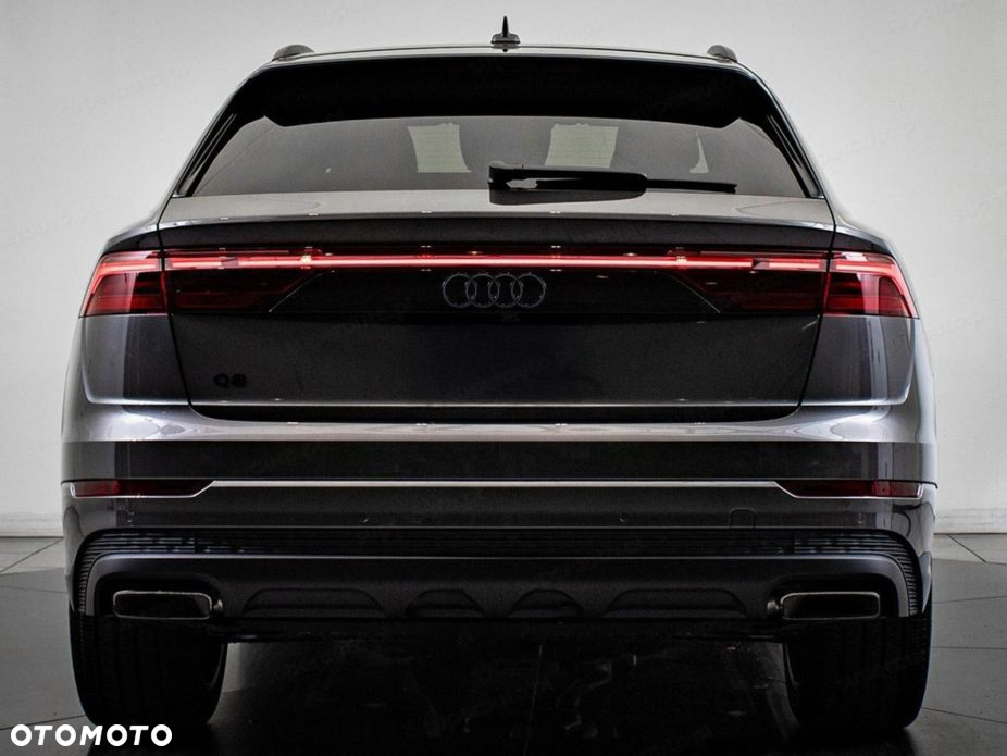 Audi Q8 - 2