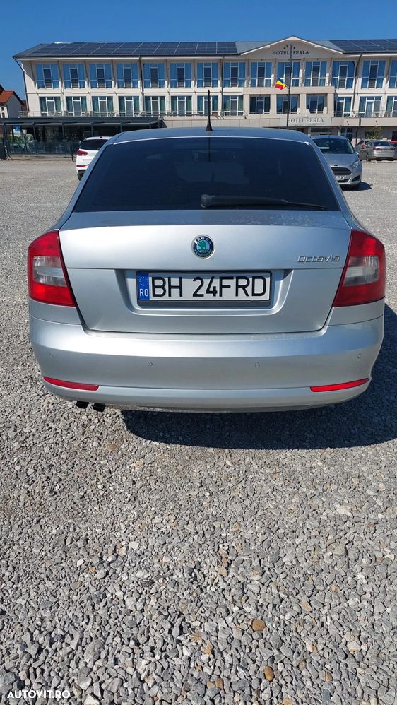 Skoda Octavia 1.4 TSI Ambiente DSG - 8