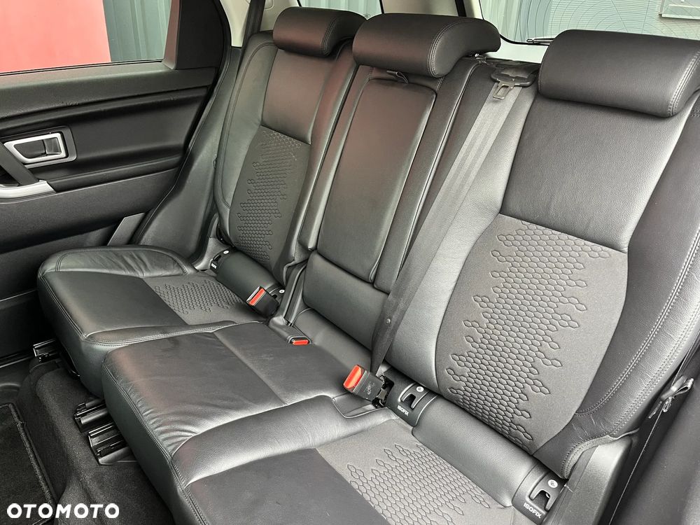 Land Rover Discovery Sport TD4 HSE Luxury - 14