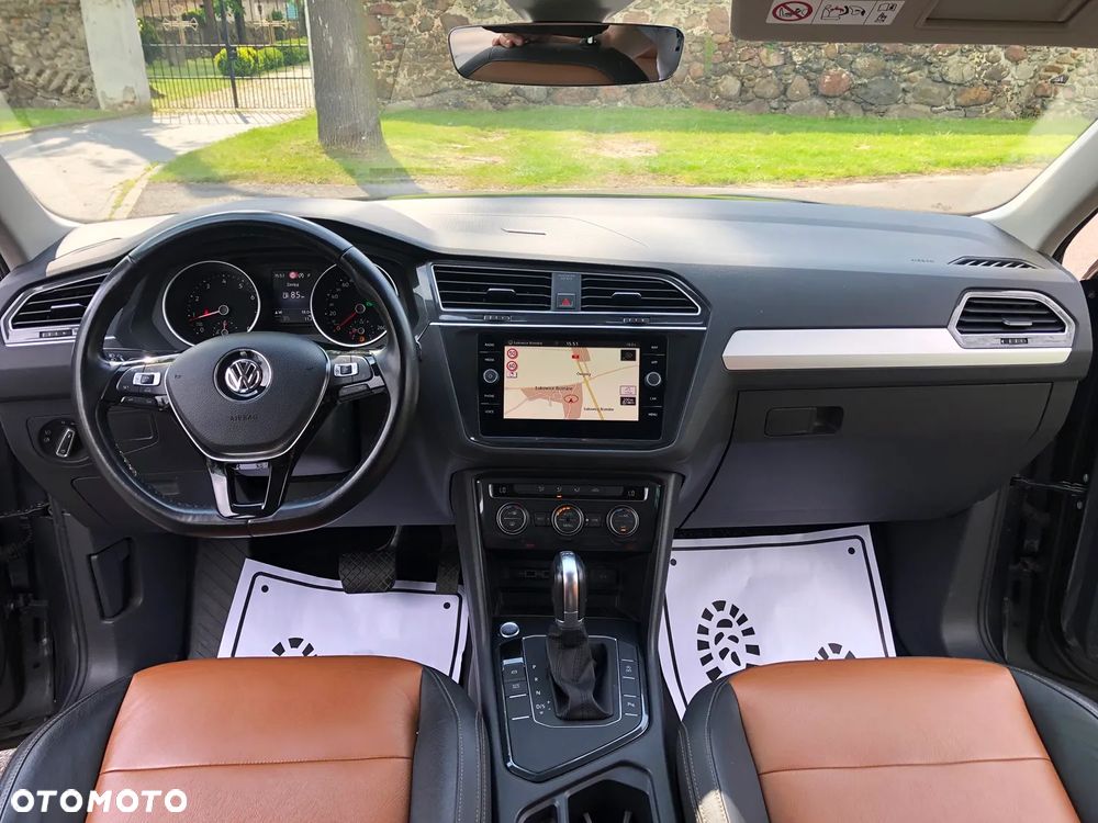Volkswagen Tiguan - 10