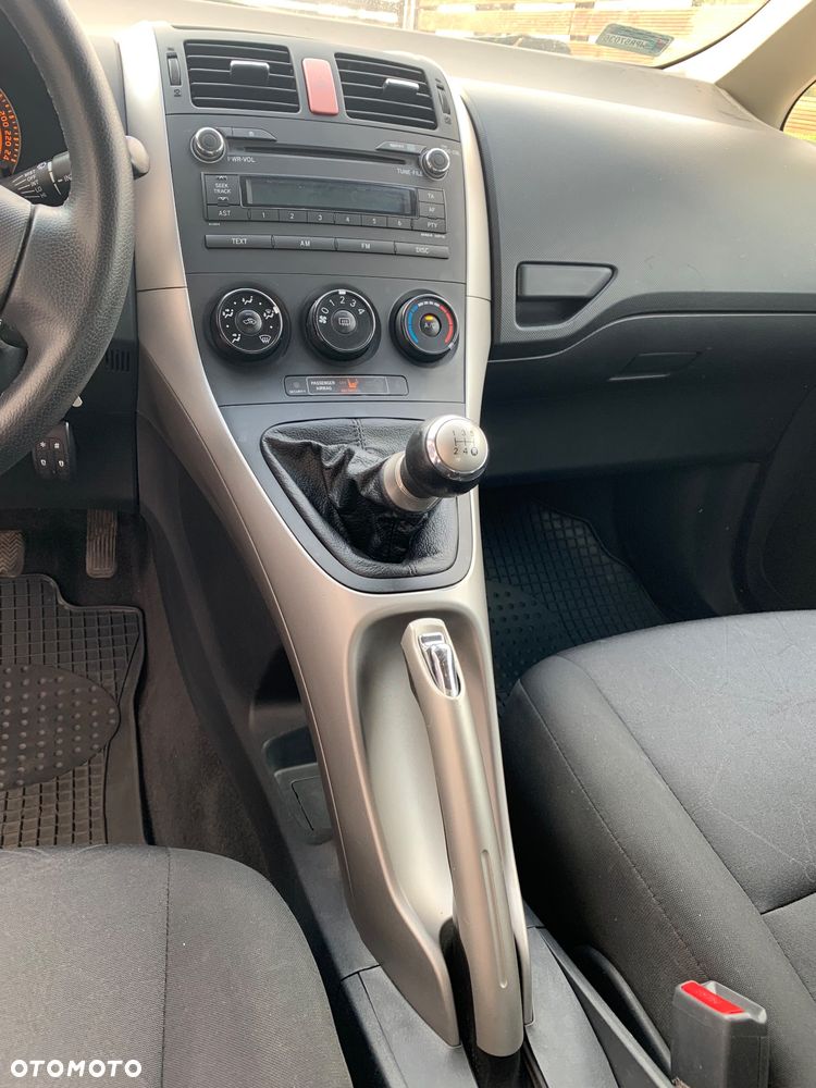 Toyota Auris 1.4 VVT-i Luna - 6