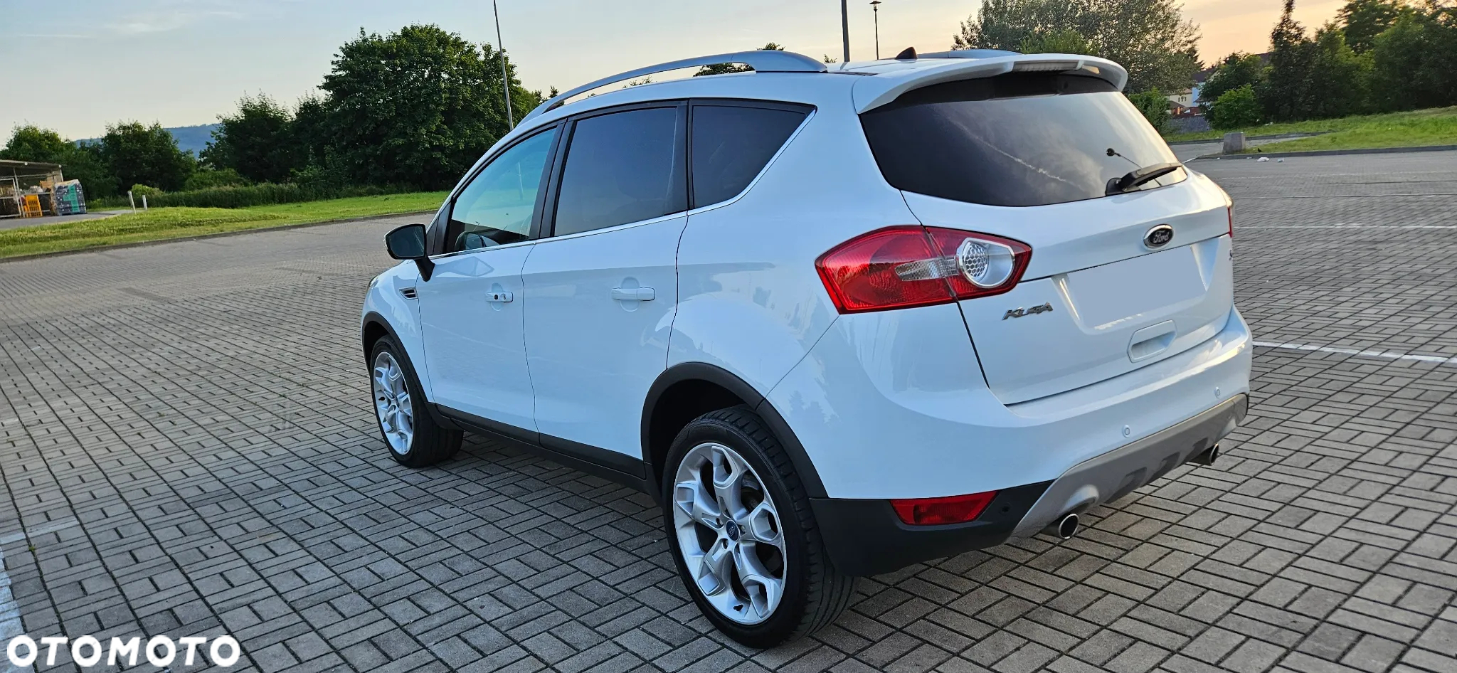 Ford Kuga 2.0 TDCi Titanium S - 4