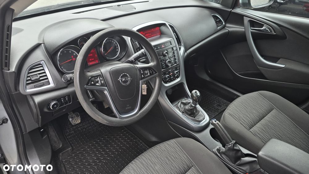 Opel Astra 1.4 T Enjoy - 8