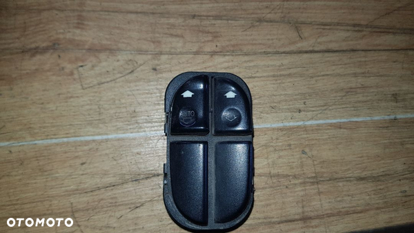 FORD MONDEO MK II PRZEŁĄCZNIK SZYBY LEWY